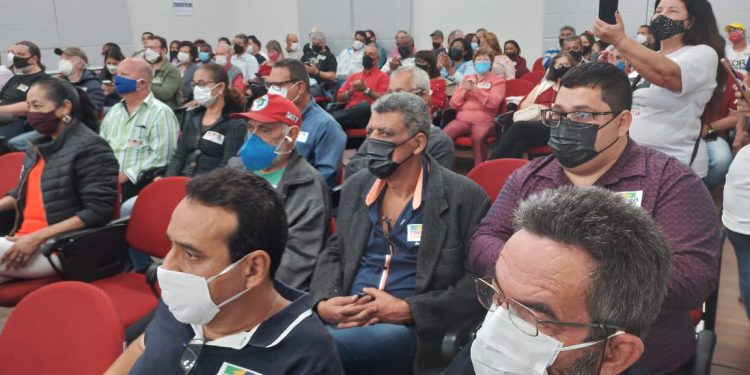 Com público expressivo e representativo, foi lançada a Frente Pró-Democracia de Lins. Leia o Manifesto do movimento.