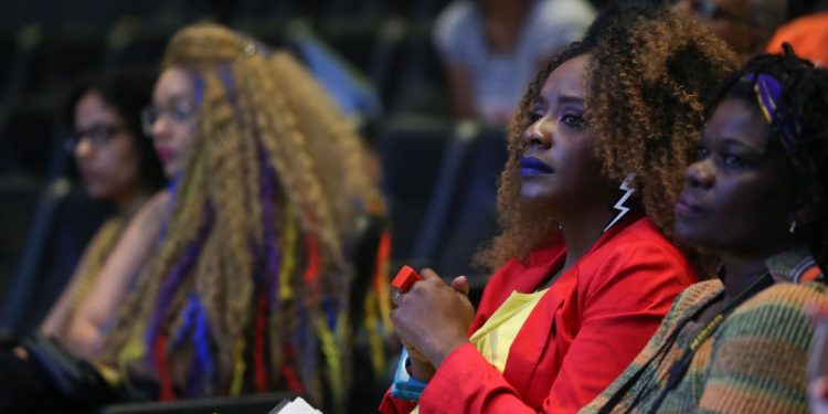 Empresas terão de incluir raça e etnia nos registros administrativos