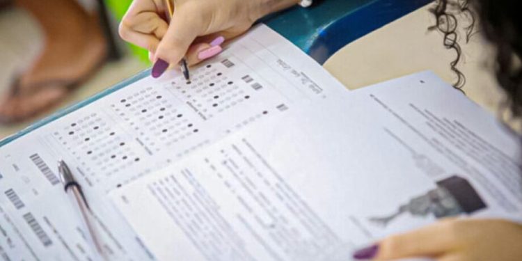 Nesta segunda-feira (5), serão abertas as inscrições para o Exame Nacional do Ensino Médio (Enem) 2023