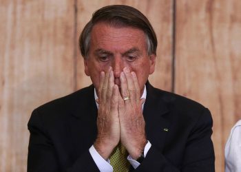 Tribunal Superior Eleitoral declara Bolsonaro inelegível por 8 anos