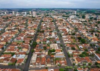 Eleições 2024: Lins tem 02 candidatos a Prefeito e 166 candidatos(as) e Vereador(as).