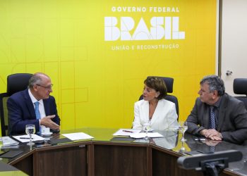 O Brasil é maior que a ação de um grupo de traidores. Artigo: Profª. Bebel – Deputada Estadual(PT-SP)
