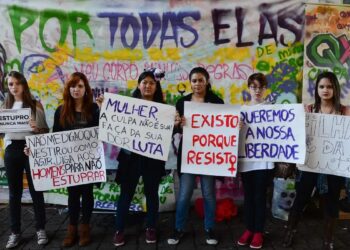 Cresce percentual de mulheres que relatam medo de ser estupradas