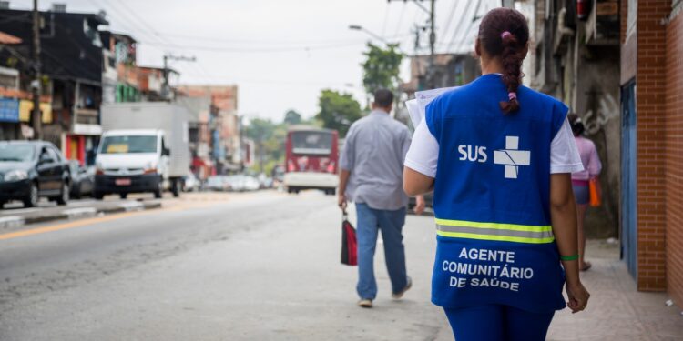 A importancia de agentes de saúde na comunidade