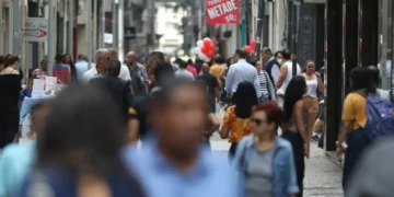 Abono salarial( PIS e PASEP) começa a ser pago para nascidos em março e abril