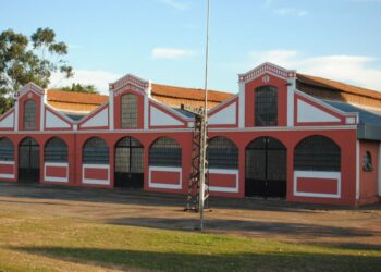 Sesc São Paulo e Prefeitura Municipal de Araçatuba formalizaram doação do Centro Cultural Ferroviário