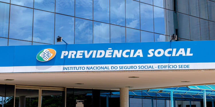 INSS: entenda casos que permitem auxílio e aposentadoria sem carência